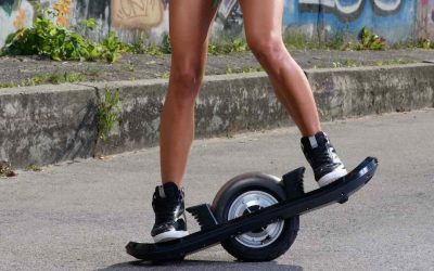One-Wheel Hoverboard Provides an Exciting Challenge